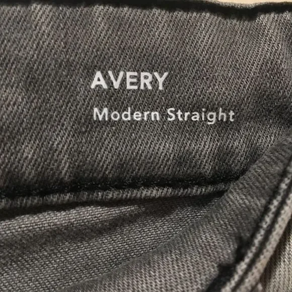 DL1961 Avery Modern Straight Leg Jeans NWT